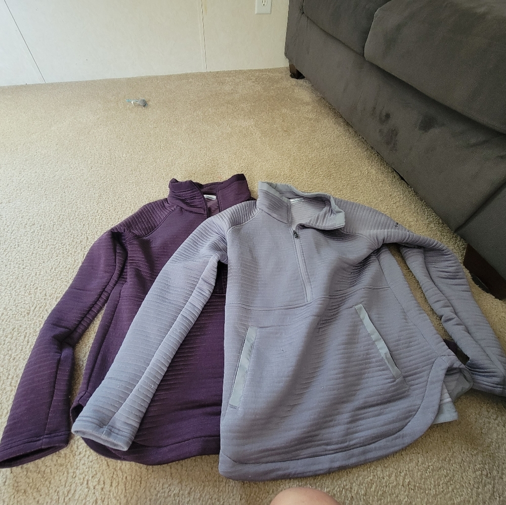 Columbia pullovers
